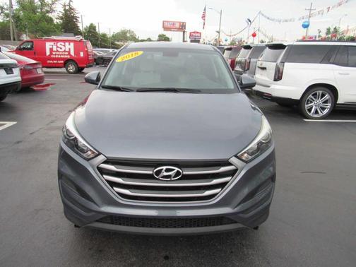 2018 Hyundai TUCSON SE