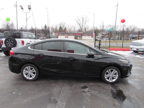 2019 Chevrolet Cruze LT
