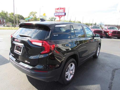 2024 GMC Terrain SLE