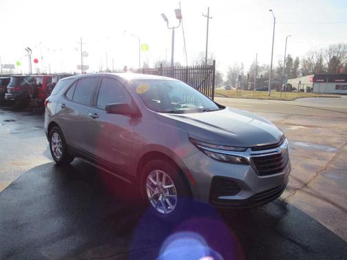 2023 Chevrolet Equinox LS