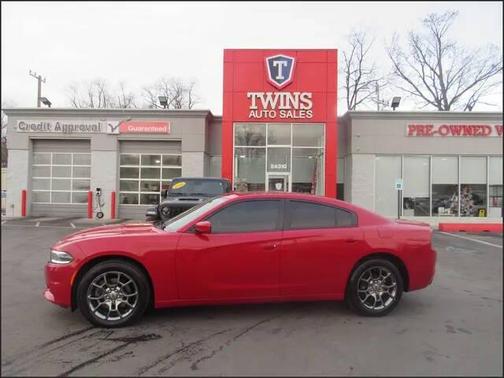 2016 Dodge Charger SE