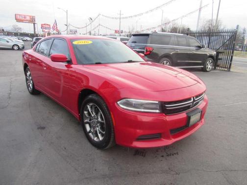 2016 Dodge Charger SE