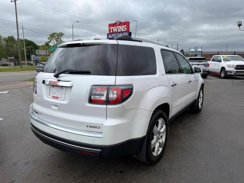 White 2016 GMC Acadia SLT-1