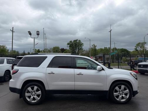 White 2016 GMC Acadia SLT-1