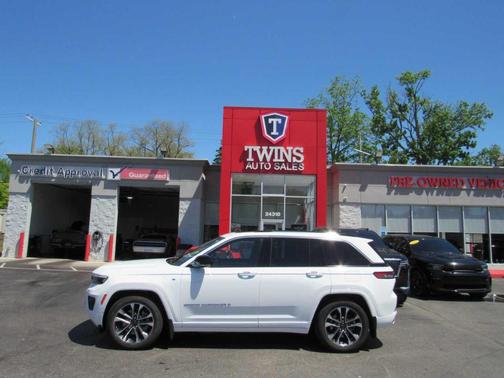 2023 Jeep Grand Cherokee 4xe Overland