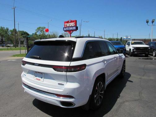 2023 Jeep Grand Cherokee 4xe Overland
