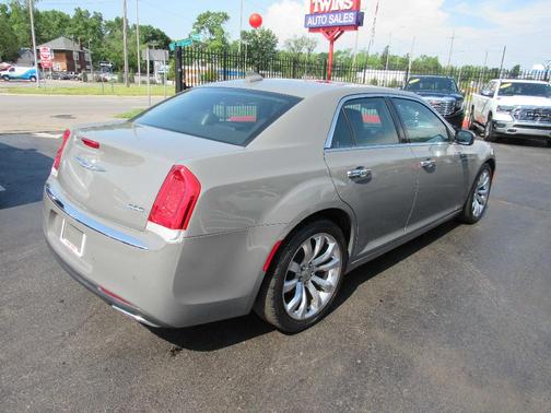 2019 Chrysler 300 Limited
