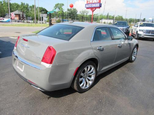 2019 Chrysler 300 Limited