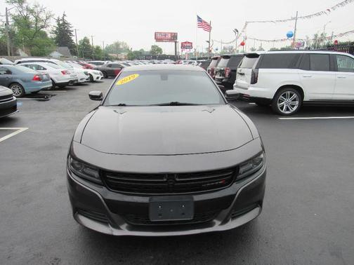 2019 Dodge Charger SXT
