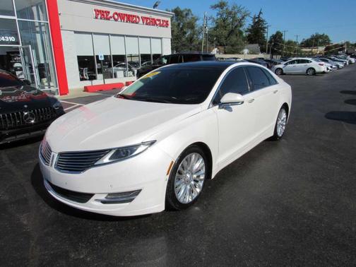 2016 Lincoln MKZ Base
