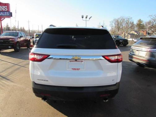2020 Chevrolet Traverse LT Cloth