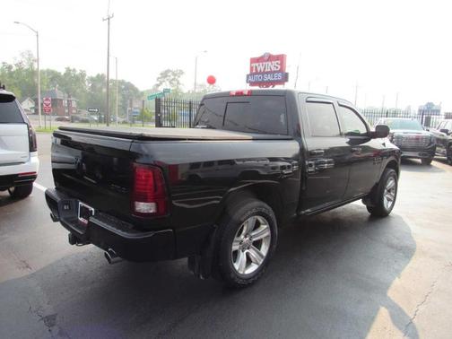 2016 RAM 1500 Sport