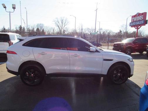 2020 Jaguar F-PACE 25t Prestige