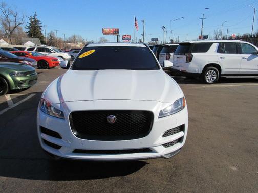 2020 Jaguar F-PACE 25t Prestige