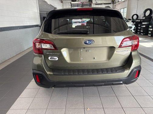 2018 Subaru Outback 2.5i Touring