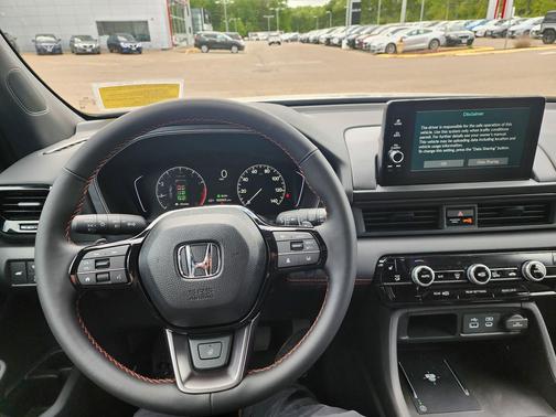 2025 Honda Pilot TrailSport