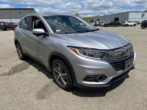 Lunar Silver Metallic 2022 Honda HR-V EX