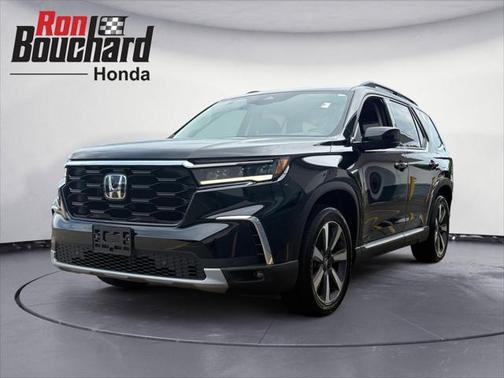 2023 Honda Pilot Touring 8-Passenger