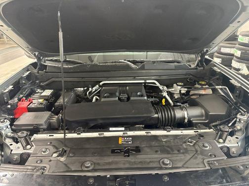 2023 GMC Canyon Denali