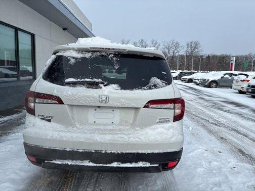 2022 Honda Pilot AWD Sport