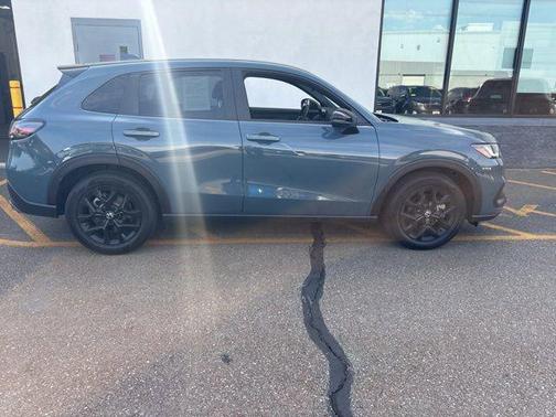 Nordic Forest Pearl 2024 Honda HR-V AWD Sport