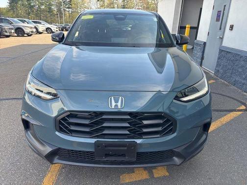 Nordic Forest Pearl 2024 Honda HR-V AWD Sport