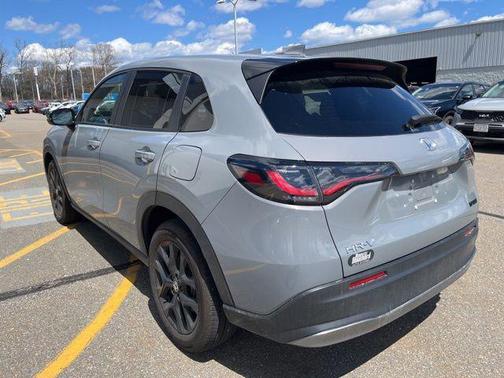 Urban Gray Pearl 2025 Honda HR-V AWD Sport