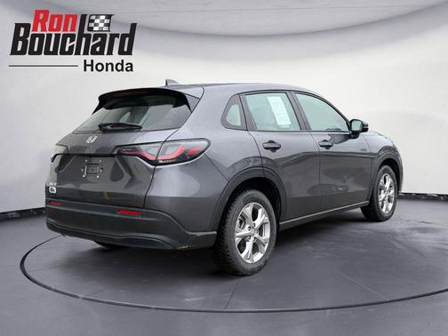 Modern Steel Metallic 2024 Honda HR-V LX
