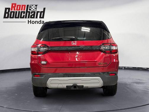 Radiant Red Metallic II 2025 Honda Pilot TrailSport