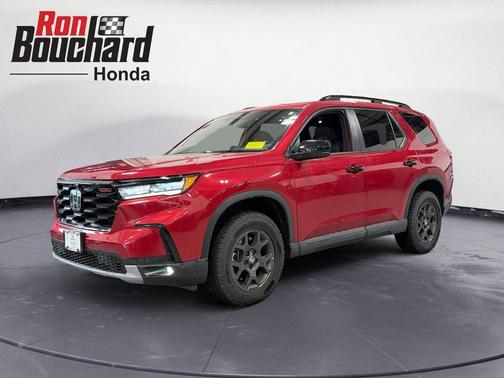 Radiant Red Metallic II 2025 Honda Pilot TrailSport