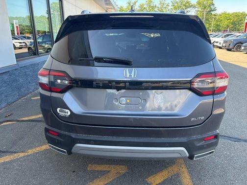 Gray 2023 Honda Pilot AWD Elite