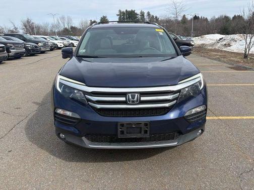 Blue 2017 Honda Pilot Touring