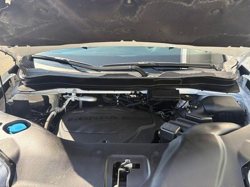 2022 Honda Pilot AWD Sport