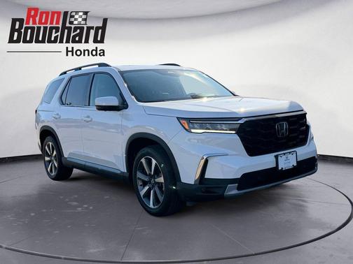 Platinum White Pearl 2023 Honda Pilot AWD Elite