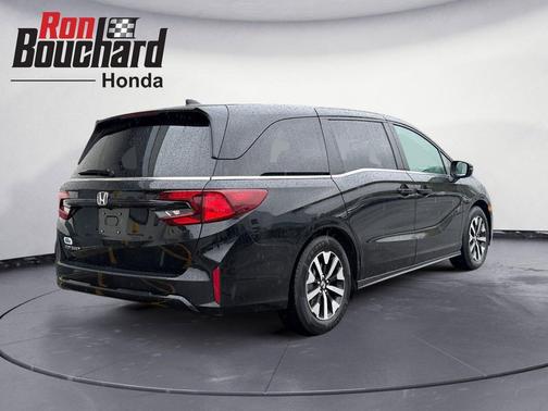 Crystal Black Pearl 2025 Honda Odyssey EX-L