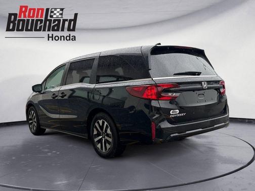 Crystal Black Pearl 2025 Honda Odyssey EX-L