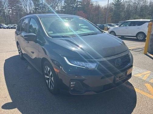 Crystal Black Pearl 2025 Honda Odyssey EX-L