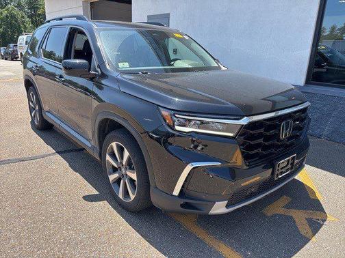 2023 Honda Pilot Touring 8-Passenger