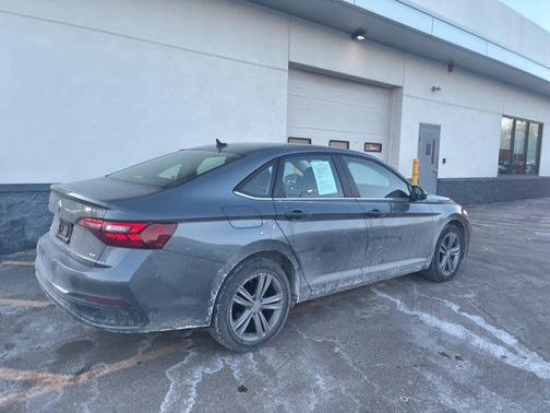 2023 Volkswagen Jetta 1.5T SE