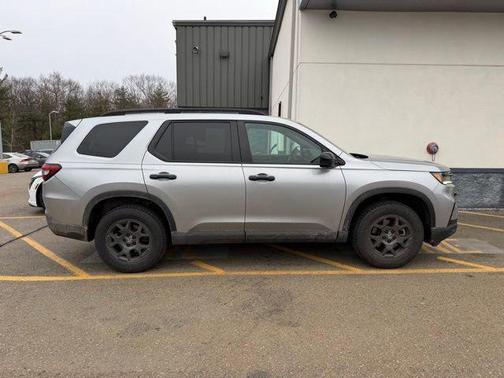 2023 Honda Pilot AWD TrailSport