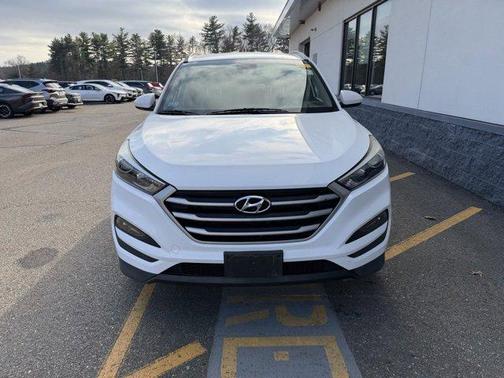 2017 Hyundai TUCSON SE