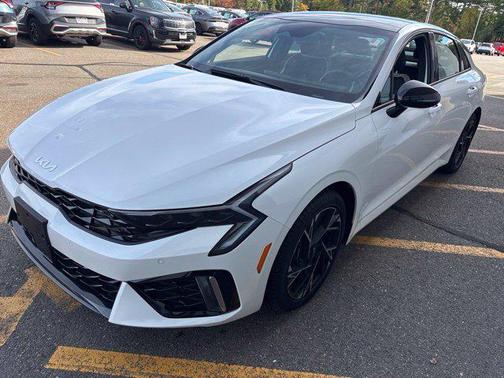 Snow White Pearl 2025 Kia K5 GT-Line