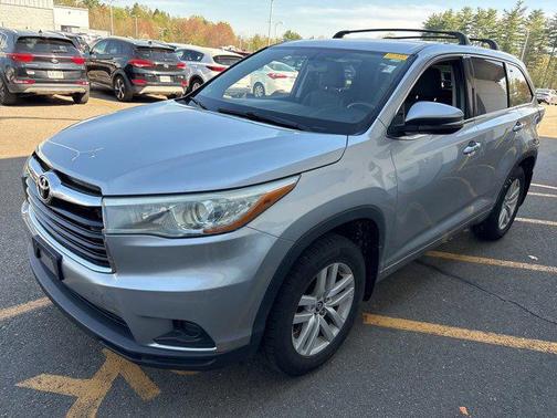 2016 Toyota Highlander LE