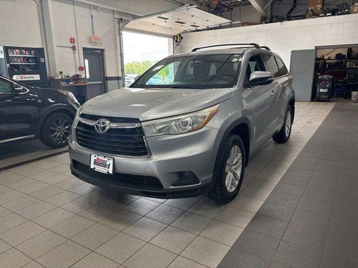 2016 Toyota Highlander LE