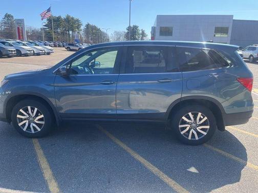 Blue 2019 Honda Pilot EX