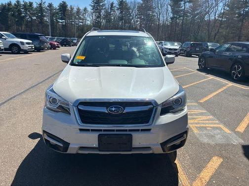 Crystal White Pearl 2018 Subaru Forester 2.5i Limited