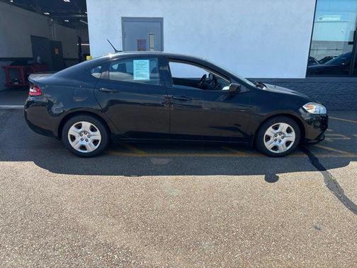 Pitch Black Clearcoat 2015 Dodge Dart SE