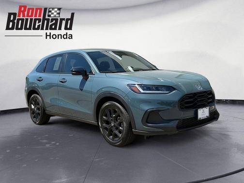 Nordic Forest Pearl 2024 Honda HR-V AWD Sport