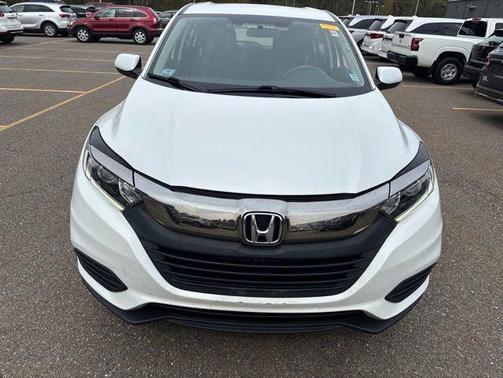 Platinum White Pearl 2021 Honda HR-V LX