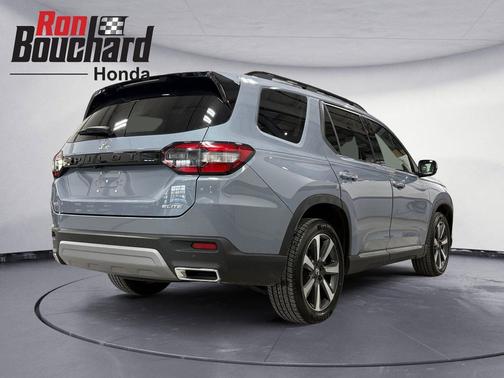 2023 Honda Pilot AWD Elite